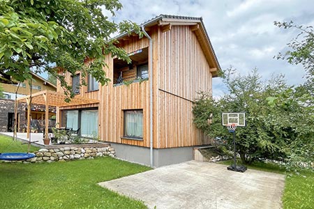 Außenansicht Haus Rosenheim von Chiemgauer Holzhaus