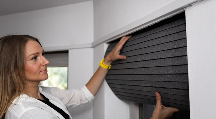 Rollladenkasten-Dämmung von Schellenberg