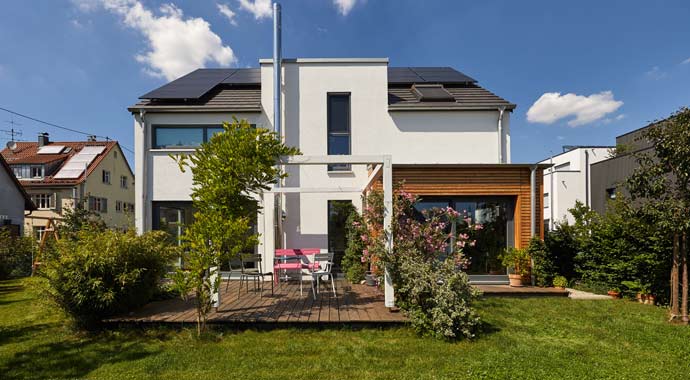 Außenansicht Familienhaus Schönau von GUSSEK HAUS
