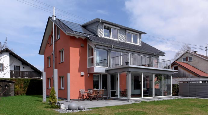 Energetische Gebäudesanierung bei einem Altbau. Energetische Gebäudesanierung bei einem Altbau.