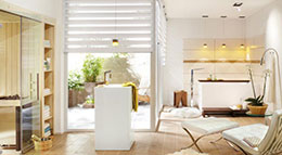 Die System- und Pendelleuchte Bourbon von Oligo ist in vier Farben erhältlich.