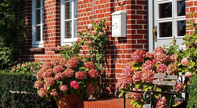 Symbolbild Hauseingang Symbolbild Hauseingang