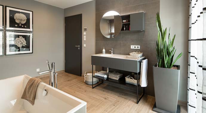 Badezimmer Maxim - Musterhaus Gießen von FingerHaus