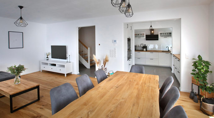 Dan-Wood Family 133 Essbereich