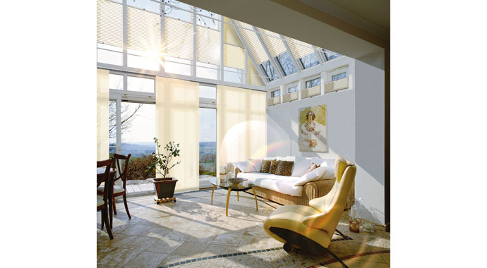 Sonnenschutzrollos der Climara-Serie von Warema