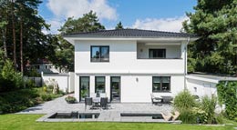 Außenansicht individuell geplante Stadtvilla von Arge-Haus Außenansicht individuell geplante Stadtvilla von Arge-Haus