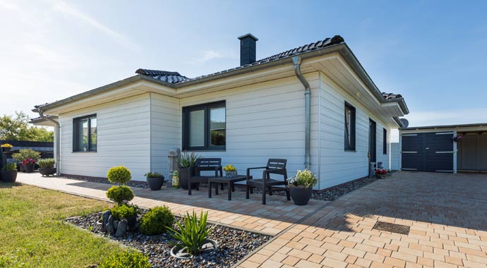 Bungalow mit Faserzementfassade von Cedral