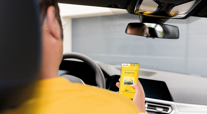 Smartphone Garagentoröffner von Schellenberg Smartphone Garagentoröffner von Schellenberg