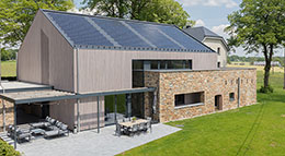 Sonnenenergie vom Schieferdach Photovoltaik-System-Paket von Rathscheck