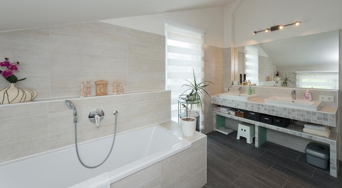 Badezimmer Haus Hamburg von Roth-Massivhaus