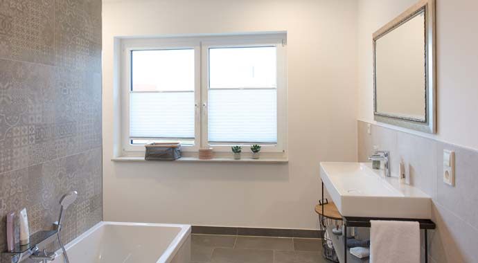 Badezimmer Musterhaus Günzburg von Fingerhut Haus