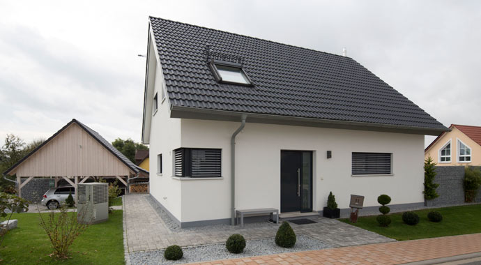 Außenansicht ICON 3+ von Dennert Massivhaus