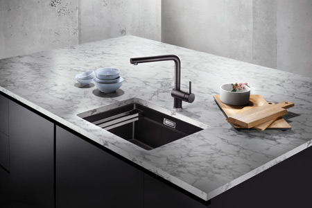 Küche in der Trendfarbe Schwarz von BLANCO Küche in der Trendfarbe Schwarz von BLANCO