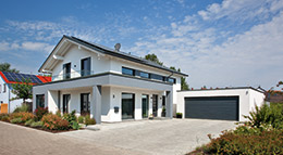 Familienhäuser Außenansicht Kundenhaus Hilzendegen von Living Haus