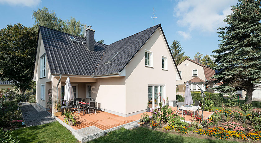 Roth-Massivhaus Mehrgenerationenhaus Außenansicht